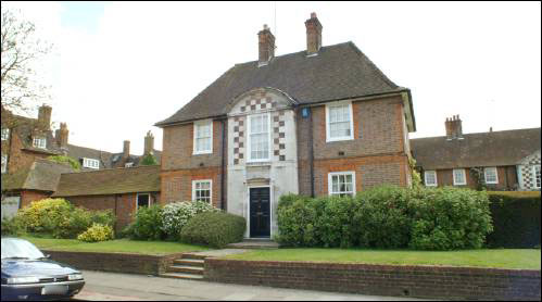 90 Corringham Road